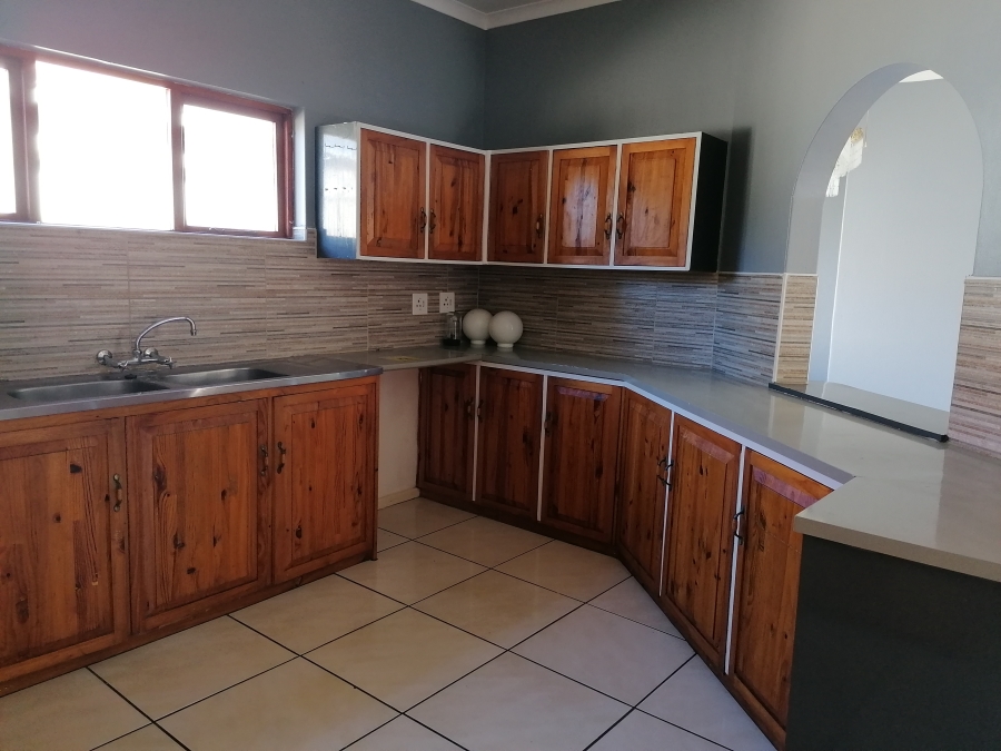 3 Bedroom Property for Sale in Heiderand Western Cape